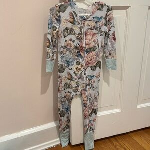 New with tags posh peanut 18-24 month zippy pajama in Amarantha print